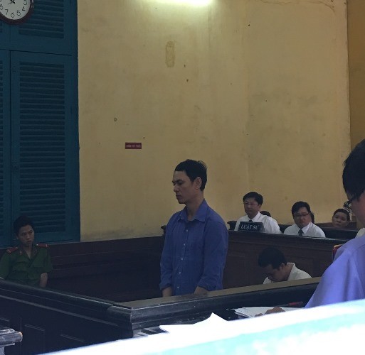 Người bị dơ cứ đòi vào nhậu, bị đánh chết