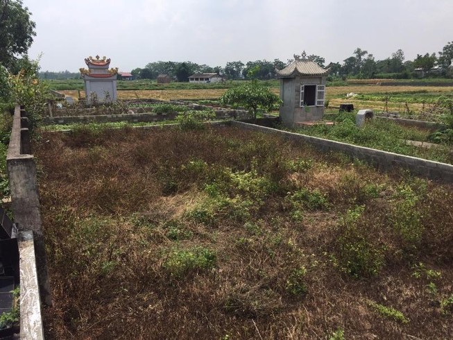 Tòa trả hồ sơ vụ trưởng thôn giao đất trái thẩm quyền