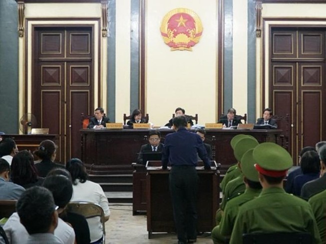 Tòa chuyển trường hợp ông Trần Bắc Hà cho VKS