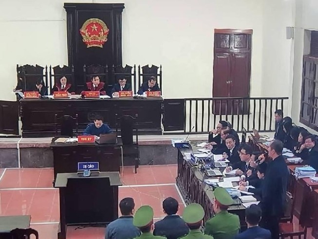 Vụ BS Lương: Tòa bác chứng cứ đầu độc, VKS đề nghị xử luật sư