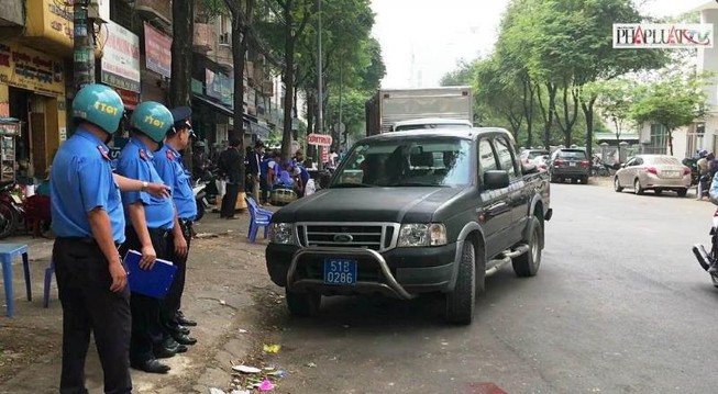 TP.HCM ra quân xử lý nạn xe dù, bến cóc
