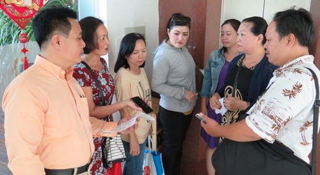 Giang hồ kéo đến công ty du lịch 'dỏm'