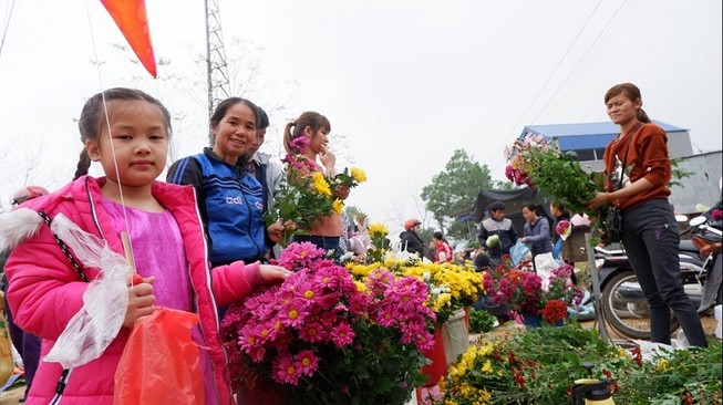 Chợ Phiên của người Tày