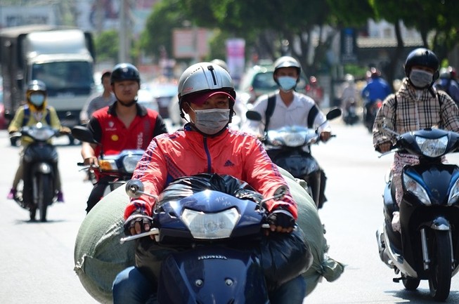 TP.HCM tiếp tục hứng chịu đợt nắng nóng gay gắt