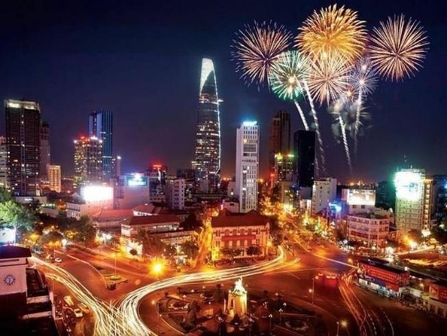 Đi xem bắn pháo hoa đường nào để không bị kẹt?
