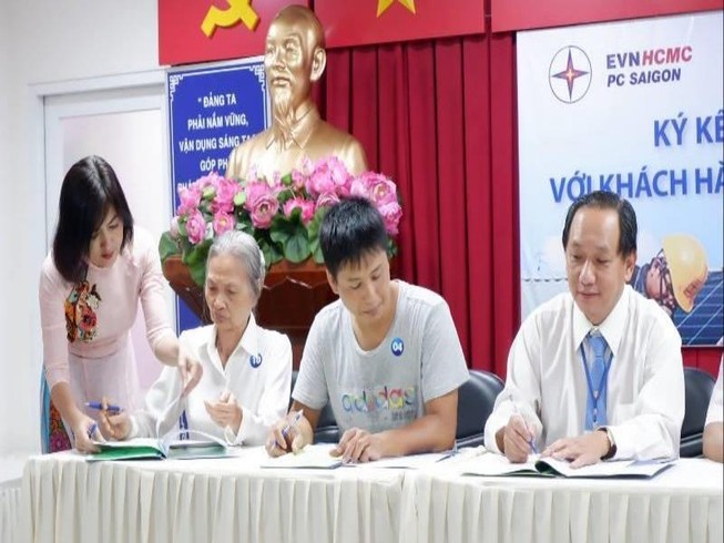 Đã có thể bán điện cho... ngành điện