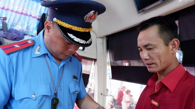 Ngày lễ, Thanh tra giao thông 'đột kích' bến xe