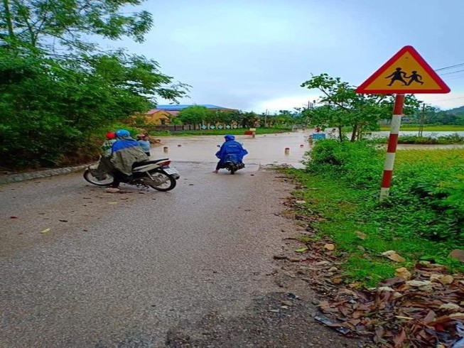 Thái Nguyên mưa to, dông lốc gây thiệt hại tài sản