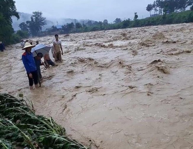 Sau cháy rừng tới nỗi lo sạt lở
