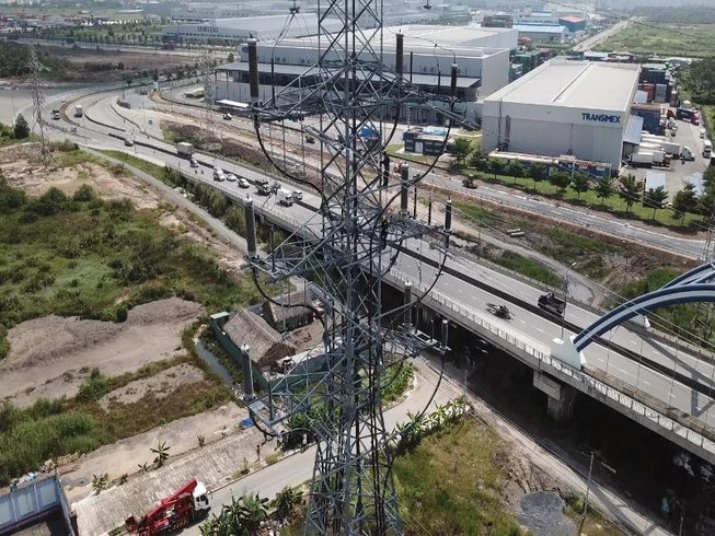 TP.HCM vận hành dự án đường dây 220kV trị giá hơn 400 tỉ