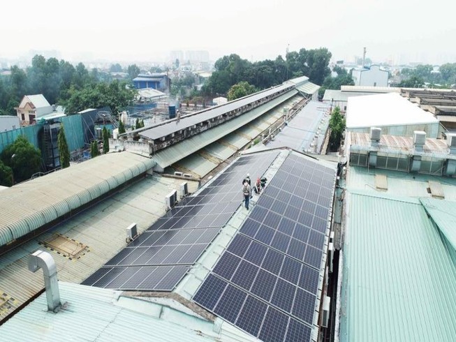 Doanh nghiệp lắp đặt điện mặt trời áp mái công suất lớn