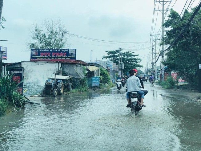 Khẩn trương khắc phục đường Tỉnh lộ 9