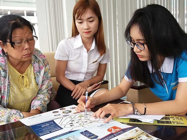 Nhà tôi như... cái hang đá sao bắt đóng thuế tài sản?
