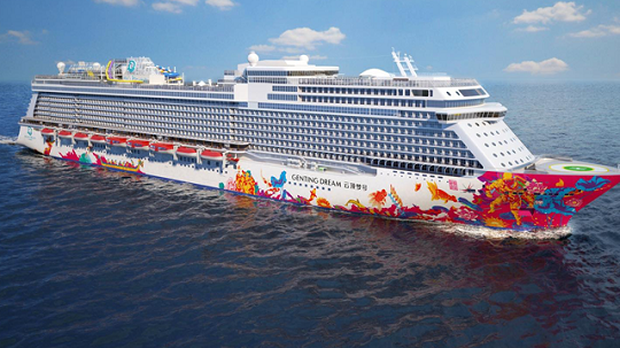 Tàu biển quốc tế Genting Dream trong một lần cập Cảng Hòn Gai, thành phố Hạ Long, tỉnh Quảng Ninh, đưa 2.500 khách du lịch đến vịnh Hạ Long- Ảnh minh họa