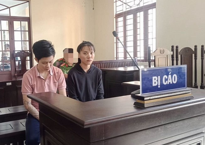 Vờ mượn xe máy đi lấy đồ rồi chiếm đoạt