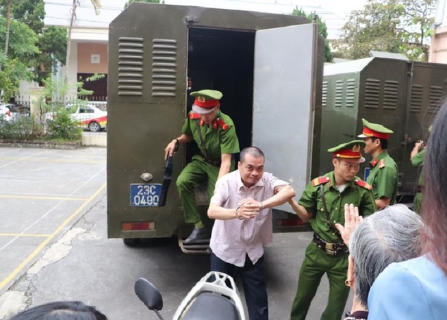 Vụ gian lận điểm Hà Giang: 'Lão Phật Gia' là ai?