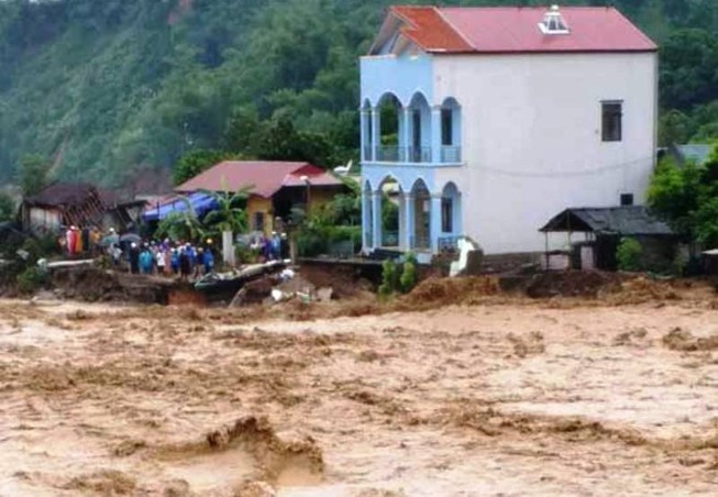 Yên Bái, Sơn La tổn thất nặng nề sau lũ quét