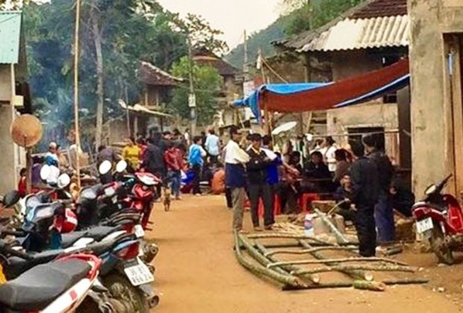 Vợ tử vong, chồng bị nhiều vết đâm tại nhà riêng