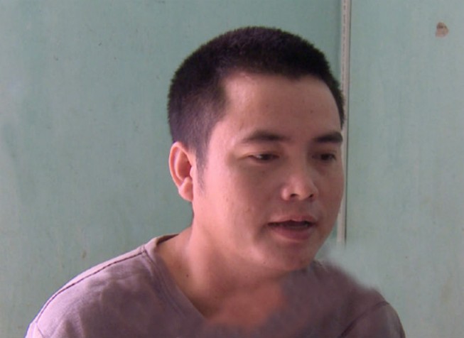 Cướp tấn công cô gái trên cánh đồng bắp
