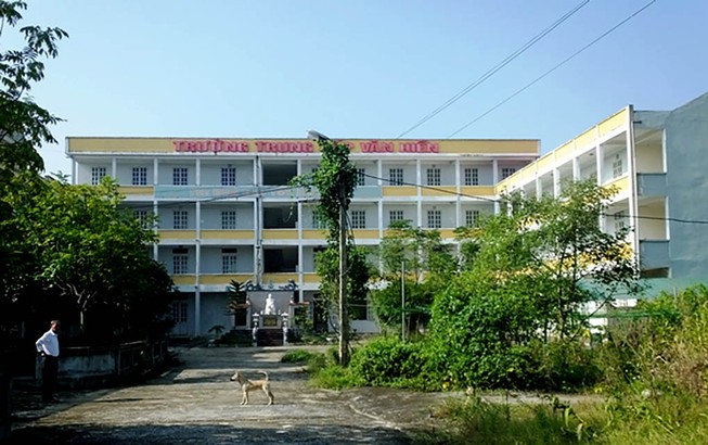 Vụ trường trăm tỉ ngưng tuyển sinh: Tỉnh sửa 2 quyết định