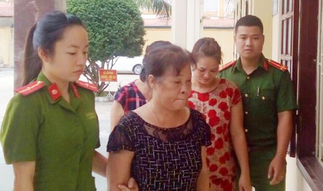 Bắt ba phụ nữ chuyên trộm cắp tài sản của du khách ở Sầm Sơn
