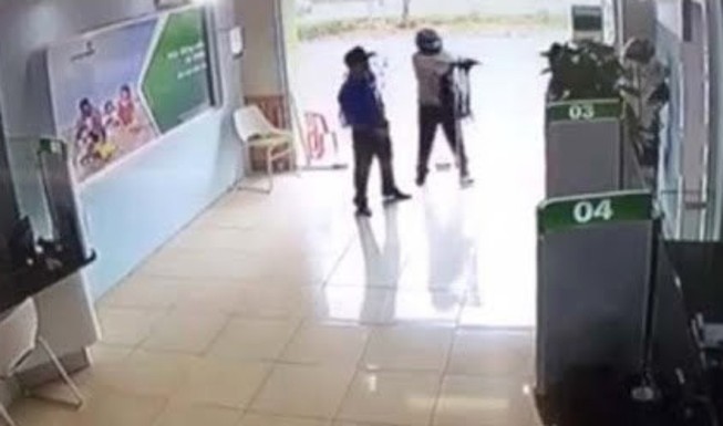 Thanh Hóa thông tin vụ trung úy công an nổ súng ở ngân hàng