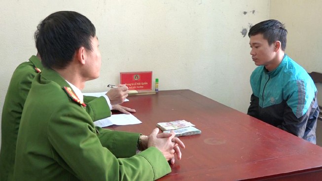 Đầu thú sau khi cướp 100 triệu chữa bệnh ung thư cho vợ