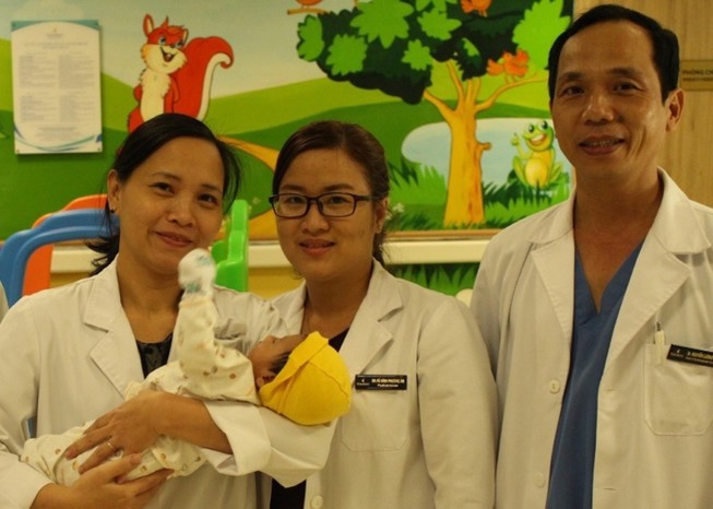 Cứu sống bệnh nhi mắc nhiều dị tật tim bẩm sinh nặng