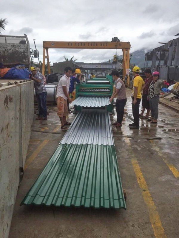 HSG bán hàng lưu động, hỗ trợ người dân vùng lũ