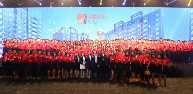 Sau teambuilding Đà Nẵng, DKRA Vietnam rầm rộ tuyển quân
