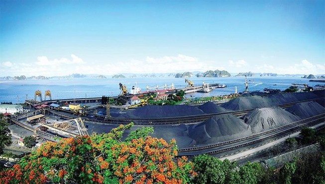 Năng suất lao động ngành than tăng 10%