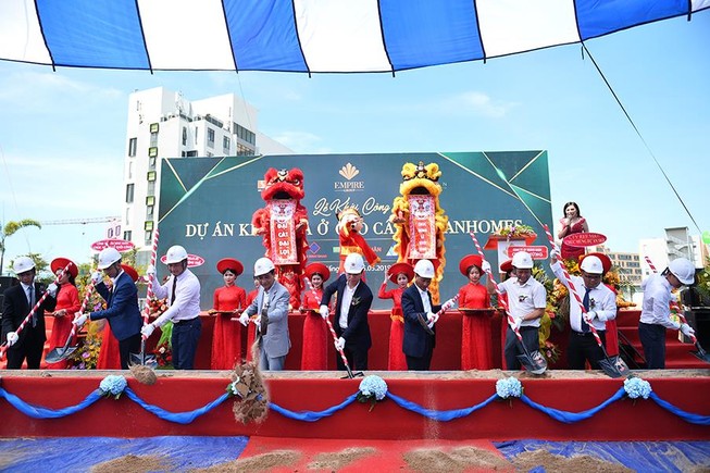 Khai trương khách sạn 5 sao đầu tiên trong tổ hợp Cocobay
