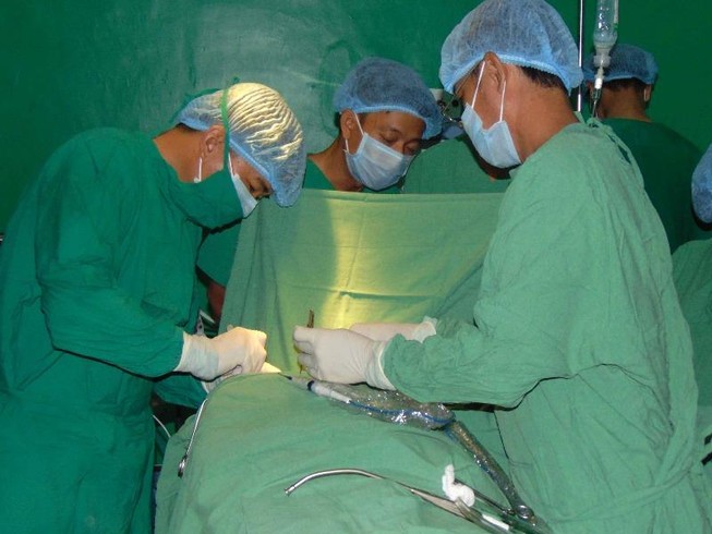 Gãy xương ở 7 vị trí do tai nạn giao thông