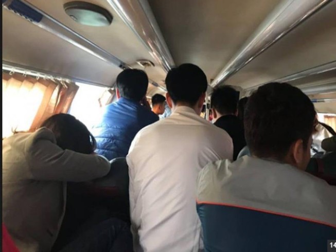 Vì sao đầu quay mòng mòng khi đi tàu, xe?