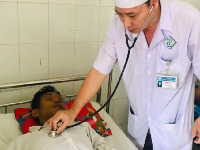 BV đầu tiên ở miền Tây điều trị nang giả tụy kích thước to