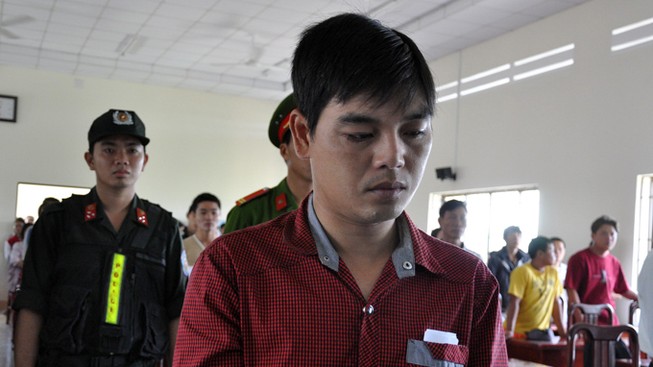 Tài xế gây tai nạn làm chết 6 người, lãnh 12 năm tù