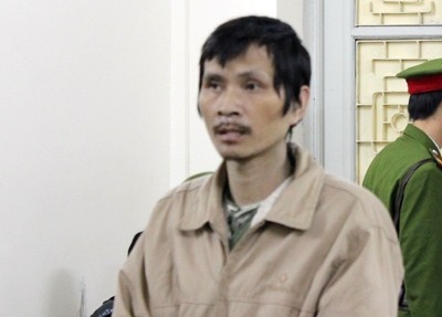 Đâm chết hàng xóm vì nghi bị vợ “cắm sừng”
