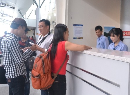 Hành khách bức xúc vì Vietnam Airline hủy chuyến vào phút chót