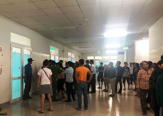 Thai phụ tử vong sau mổ, người nhà vây bệnh viện