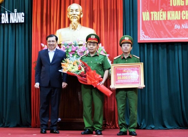 Nghi phạm cướp cửa hàng Viettel sa lưới sau 7 giờ gây án