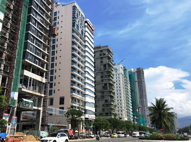 Hàng loạt khách sạn cao cấp ở Đà Nẵng vi phạm xả thải ra biển