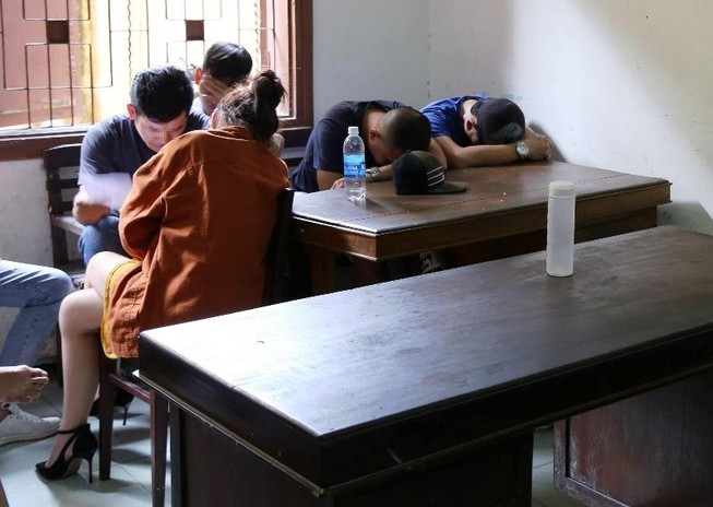 Đà Nẵng: Lại phát hiện 15 người dính ma túy trong Bar F3 Club