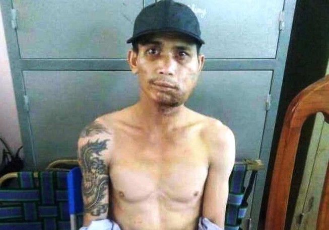 Khen thưởng công an xã bắt kẻ dùng súng AK bắn chết người tình