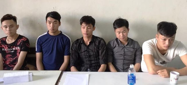 Nghe bạn gái bị sàm sỡ, nhóm thanh niên đi chém người