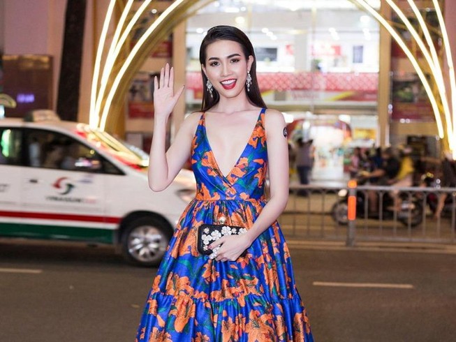 Phan Thị Mơ rạng rỡ trước ngày lên xe hoa