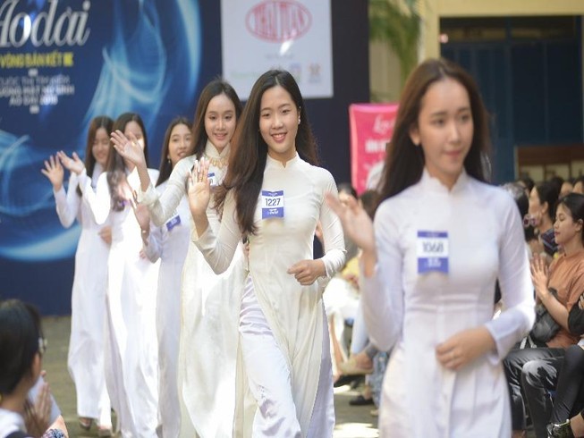 Ngắm vẻ đẹp 20 nữ sinh vào chung kết Nữ sinh áo dài