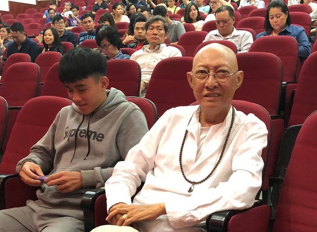 Nghệ sĩ Ái Như: ‘Anh Lê Bình rất mau nước mắt’