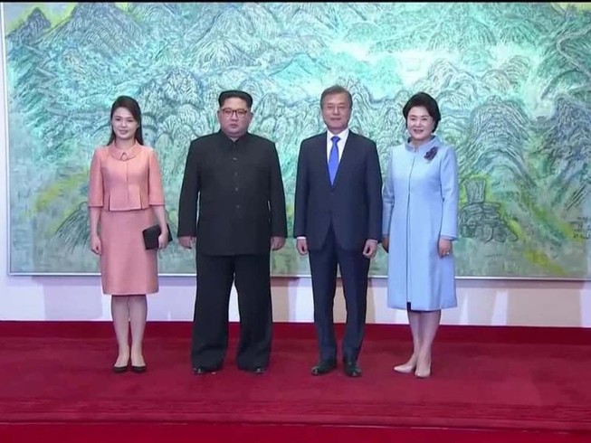 Dự xong tiệc buổi tối, ông Kim trở về Triều Tiên