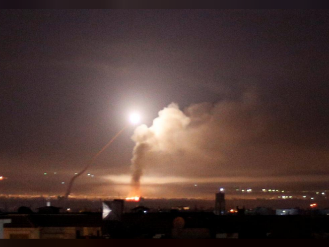 Israel phá 5 đơn vị phòng không Syria, hàng chục mục tiêu Iran
