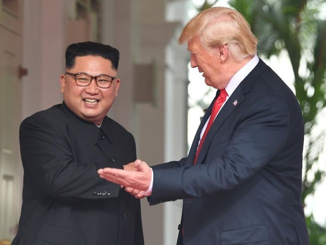Hai ông Trump-Kim chuẩn bị ký văn kiện thượng đỉnh